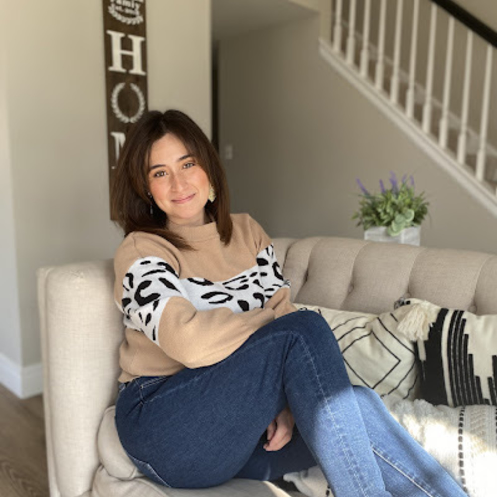 Meet your Posher, Adriana